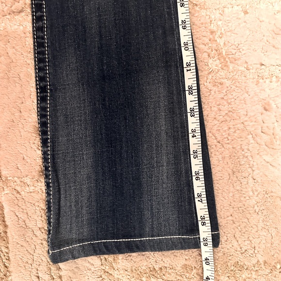 Miss Me brand butterfly pocket embellished boot cut jeans - NWOT - size 28 - Picture 6 of 8